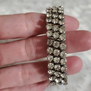 VINTAGE  3 row clear rhinestone expansion silvertone bracelet